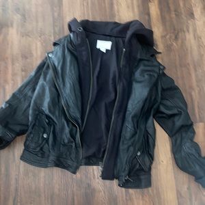 Beware of this seller.